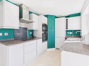 Kitchen - click for photo gallery